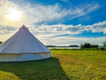 Bell tent and view (added by manager 15 aug 2022)