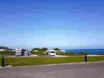Fully-serviced pitches by the sea