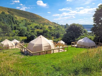 Bell tent with views (added by manager 15 Aug 2022)