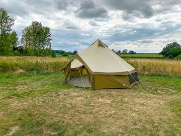 Bell tent exterior (added by manager 27 Sep 2022)