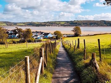 The path to Llansteffan beach from the campsite (added by manager 30 Jun 2022)