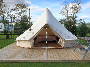 Glamping bell tent