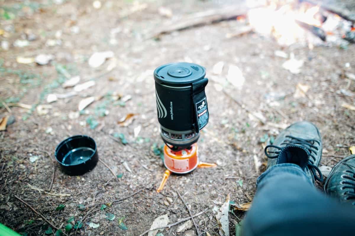 All-in-one camping stove (Kelly L / Pexels)
