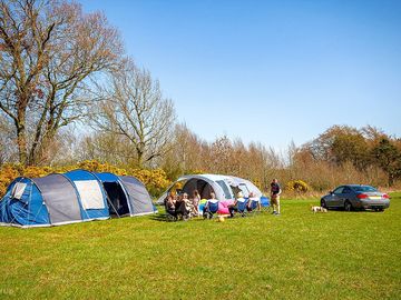 Large tents on easter weekend (added by manager 01 jul 2021)
