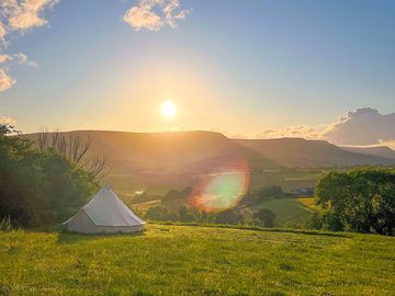Private luxury glamping with incredible views (added by manager 17 aug 2023)