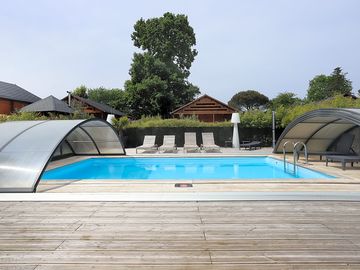 Pool with cover (added by manager 29 jun 2023)