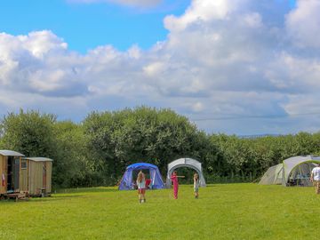 Camping at meadowsweet (added by manager 01 mar 2022)