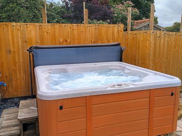 The hot tub (added by manager 05 aug 2023)