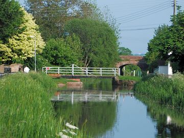 Bridgwater and taunton canal (added by manager 07 jun 2016)