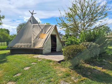 Tipi exterior (added by manager 18 may 2022)