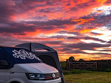 Awesome sunset at shay gate farm (added by visitor 06 jun 2022)