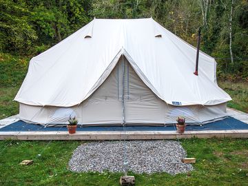 Tent (added by manager 18 oct 2022)