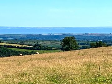 View across the bristol channel (added by manager 25 jul 2022)