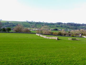 Looking towards thoralby from the site (added by manager 22 apr 2015)