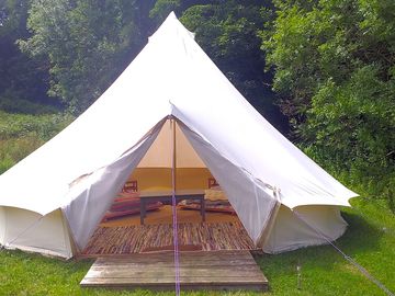 Bell tent exterior (added by manager 01 jul 2022)