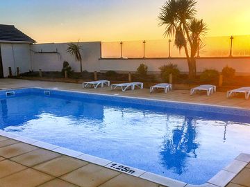 Sunrise over the swimming pool (added by manager 10 apr 2024)