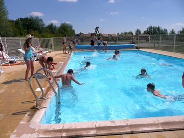 Relax at the pool (added by manager 06 may 2016)