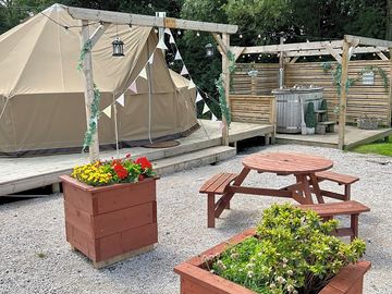 Bell tent with wood fired hot tub (added by manager 14 dec 2023)