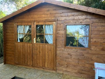 Wooden cabin in a very private spot (added by manager 18 nov 2020)