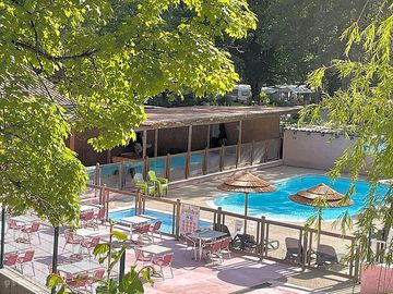 Swimming pool and sun terrace (added by manager 22 jun 2021)