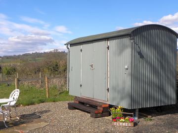 The shepherd's hut washroom (added by manager 17 nov 2016)