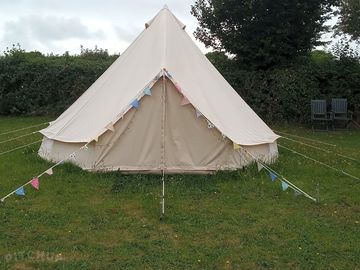 Bell tent exterior (added by manager 12 sep 2022)