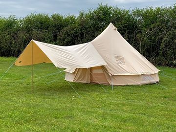 Family sized bell tent (added by manager 15 may 2022)