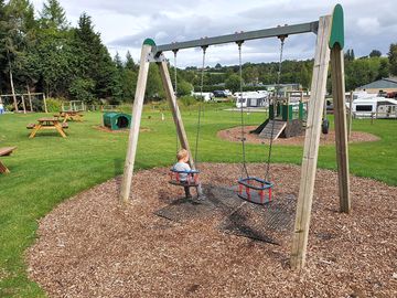 Plat park. there is a larger climbing frame for the older kids. (added by visitor 16 aug 2021)