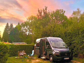 Clean camper sites with electric (added by visitor 12 jul 2020)