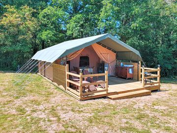 Safari tent (added by manager 14 oct 2022)