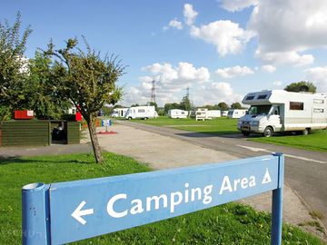 Lee valley camping and caravan park, edmonton (added by manager 22 jun 2018)