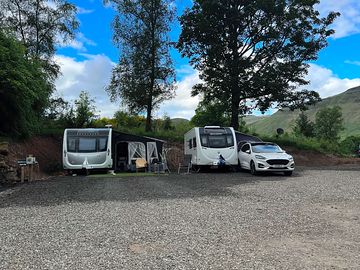 Caravans parked on gravel (added by manager 15 apr 2023)
