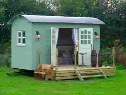 Jacob's shepherd's hut, handcrafted modern hut with traditional features