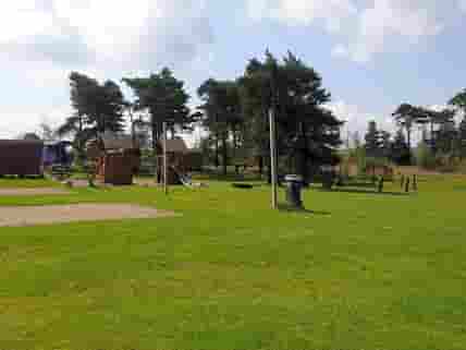 Huts and play ground (added by manager 10 Aug 2021)