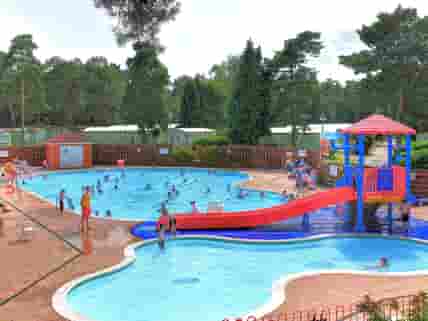 Heated outdoor pool (added by manager 06 Jul 2022)
