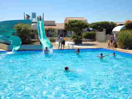 Outdoor pool (added by manager 12 Jun 2017)