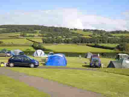 Non-electric grass pitches with views of Dartmoor (added by manager 03 Jul 2015)