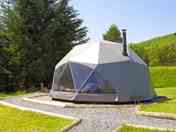 Geodesic dome with hot tub (pet friendly) (added by manager 19 Dec 2023)