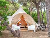 Bell tent (added by manager 12 Mar 2024)