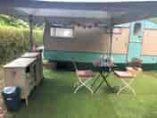Covered exterior with camping kitchen (added by manager 21 Jul 2023)