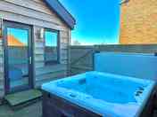 Daisy Lodge - Private hot tub, accessed from the double bedroom (added by manager 08 Mar 2024)