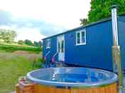 Wood fired hot tub and luxury shepherds hut (added by manager 27 Jun 2023)