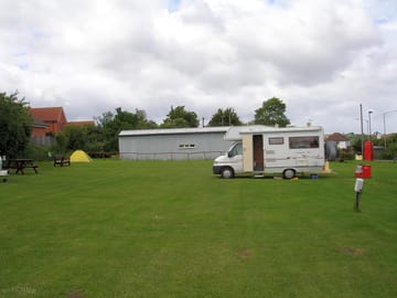 The Touring Field (added by geoffdelivett 27 Jun 2012)