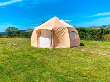 The bell tent (added by manager 19 Oct 2022)