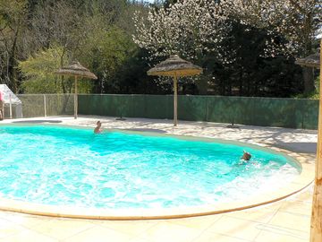 Heated swimming pool (added by manager 30 Jan 2016)