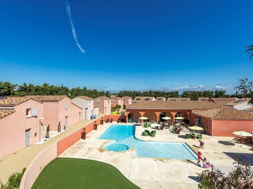 Villas around the swimming pool (added by manager 26 May 2017)