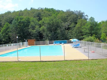 The swimming pool holds aqua gym classes in July and August (added by manager 16 Dec 2013)