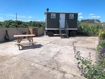 Outdoor area around the hut (added by manager 29 Jul 2019)