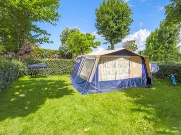 Spacious tent pitch