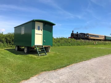 Stay in the shepherd's hut (added by manager 06 Jun 2017)